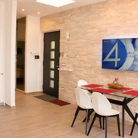 Rosemary Park Villa *